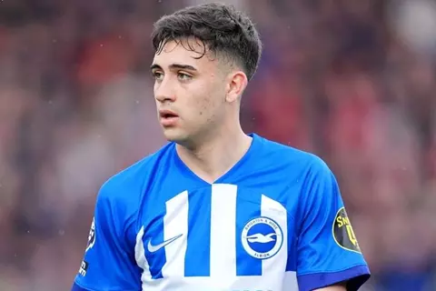 تقارير: صراع رباعي على ضم لاعب برايتون